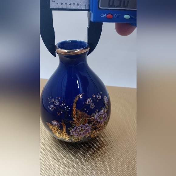 Small Japanese Style Vase, Cobalt Blue, Gold Rim with Peacock Design - Picture 10 of 11